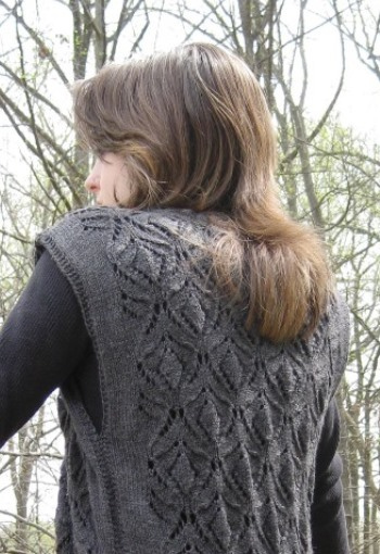 Bailar Vest by Susanna IC; Photo © ArtQualia Designs by Susanna IC